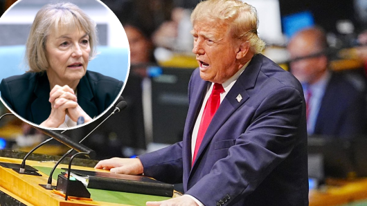 Vesna Pusić (u krugu) i Donald Trump
