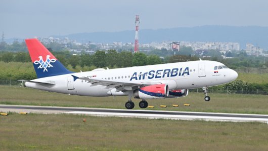 Zrakoplov Air Serbije - ilustracija