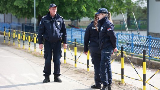 Dojave o postavljenim bombama u desecima osnovnih i srednjih škola u Srbiji