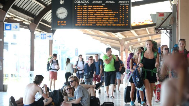 Glavni kolodvor turisti putovanja
