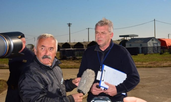 Slavonski Brod - Ministar Ostojić objavio kako je zimski tranzitni kamp za izbjeglice spreman (9)