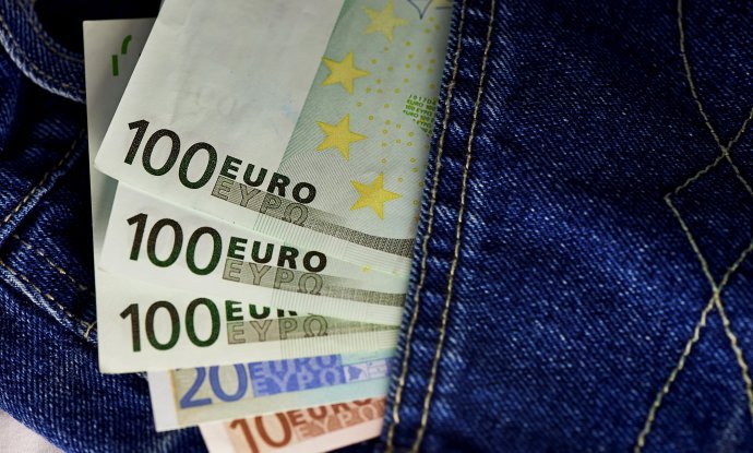 euri novac štednja džep euro 