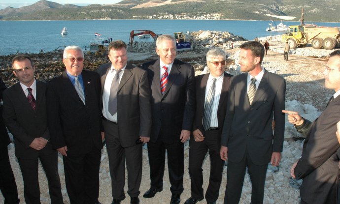Gradilište Pelješki most, listopad 2007.