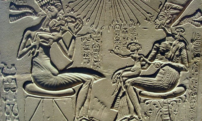 Amenhotep odnosno Eknaton i Nefertiti