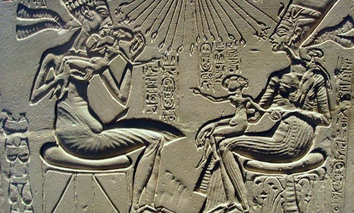 Amenhotep odnosno Eknaton i Nefertiti