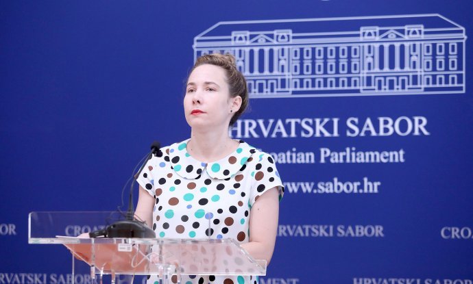 Marija Selak Raspudić na konferenciji za novinare u Hrvatskom saboru