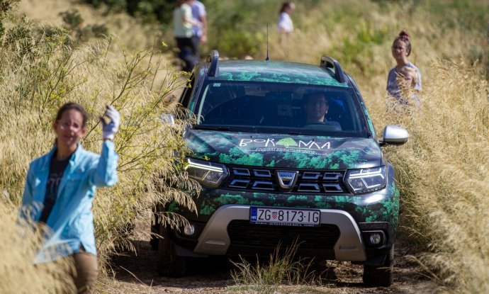 Dacia Duster i Boranka: najveća europska volonterska akcija pošumljavanja požarišta
