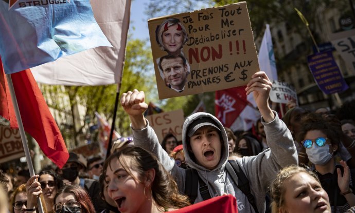 Prosvjedi u Parizu 16. travnja protiv obaju kandidata za drugi krug predsjedničkih izbora
