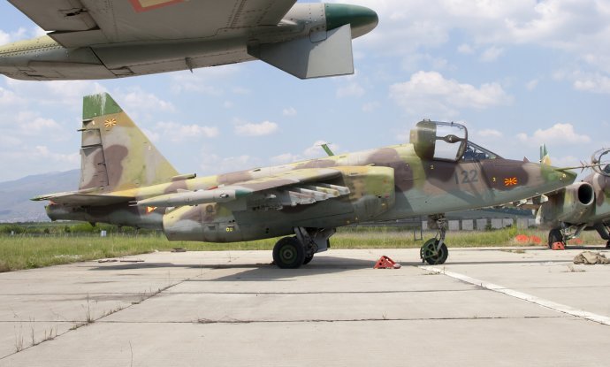 Makedonski Su-25
