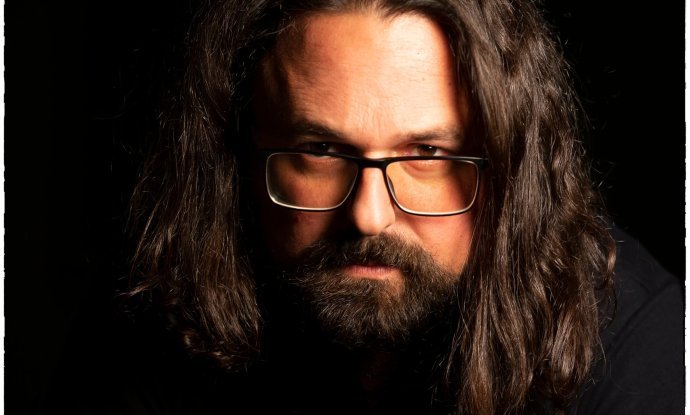 Andrej Nikolaidis snimljen tijekom gostovanja na književnom festivalu 27. Sa(n)jam knjige u Istri (studeni, 2021.) Foto: Tone Stojko