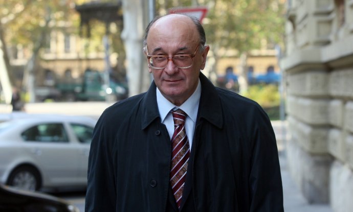Nikica Valentić