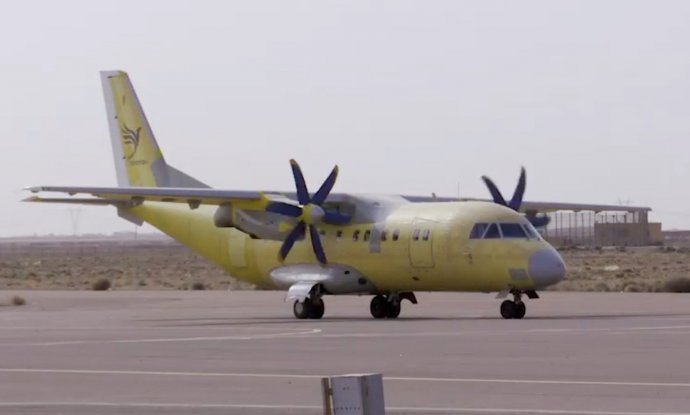 Simorg je u biti modifikacija ranije modificiranog ukrajinskog aviona An-140