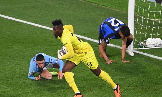 Andre Onana (u žutom dresu)