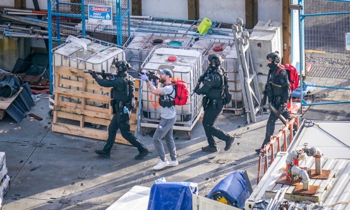 Auckland - policija na mjestu pucnjave u kojoj je poginulo troje, a ranjeno šestero ljudi