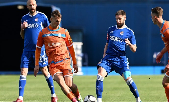 Tonio Teklić (u narančastom dresu) vs. Luka Ivanušec