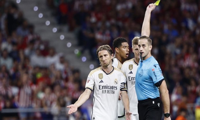 Modrić je zaradio žuti karton