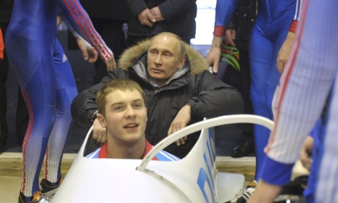 Vladimir Putin isprobao vožnju bobom na stazi Paramonovo