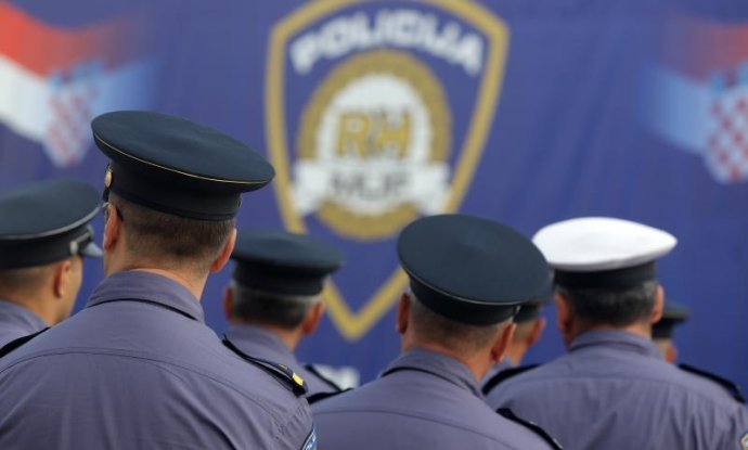 Policajci ilustracija