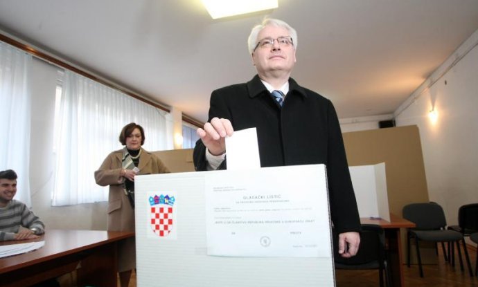 ivo josipović referendum