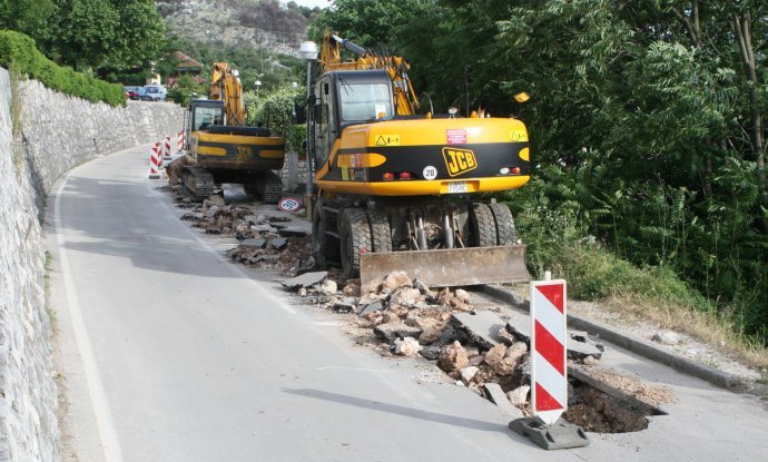 Radovi na izlaznoj cesti prema Pločama