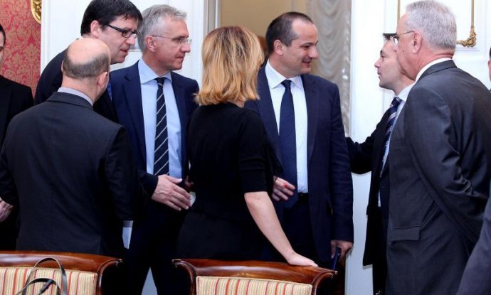Vladfa ministri