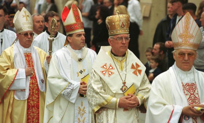 Bozanić i biskupi