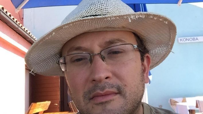 Ostavio je obećavajuću karijeru u Americi, vratio se u Hrvatsku i završio medicinu među najboljima u svojoj klasi, a onda je preuzeo službu na otočiću za koji jedva da ste čuli! Zašto?