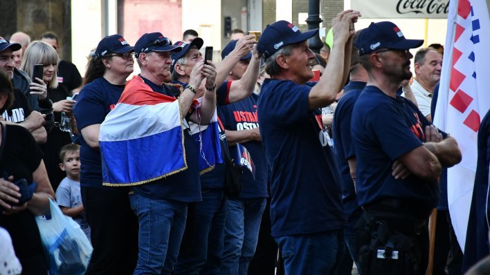 U Slavonskom Brodu održan skup Domovinskog pokreta 'Ustani ili ostani!'