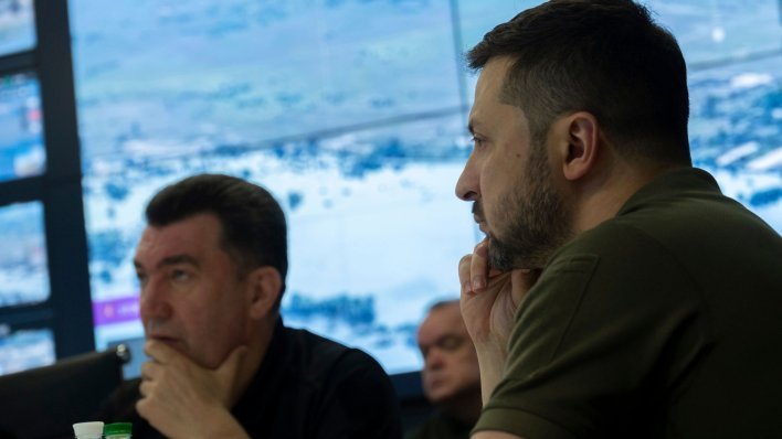 Zelenski posjetio područje pogođeno poplavama nakon rušenja brane Kahovke
