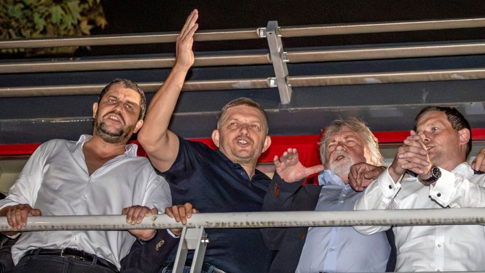 Na izborima u Slovačkoj tijesno pobjedio bivši komunist sklon Rusiji