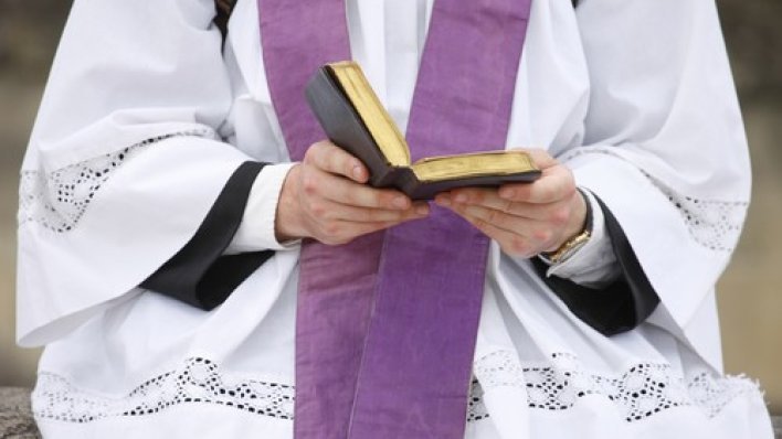 župnik josip tomić