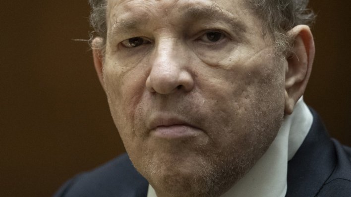 Harveyju Weinsteinu poništena presuda za spolno zlostavljanje