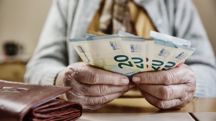 Svake godine milijarda više: Evo koliko će država ove godine potrošiti na mirovine