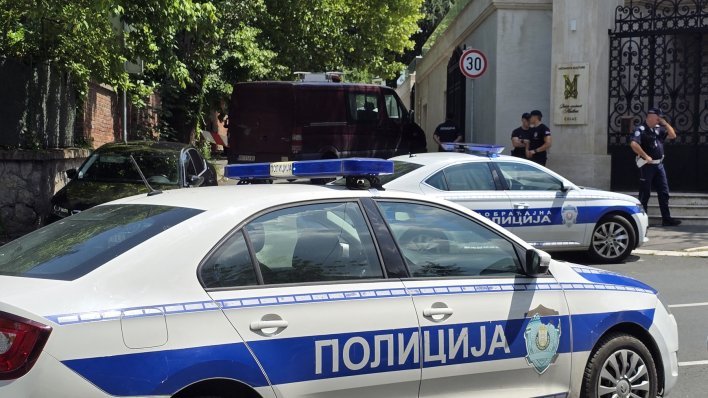 Tragedija u Srbiji: Ugušili se djed, sin i unuk (20), koban je bio amonijak