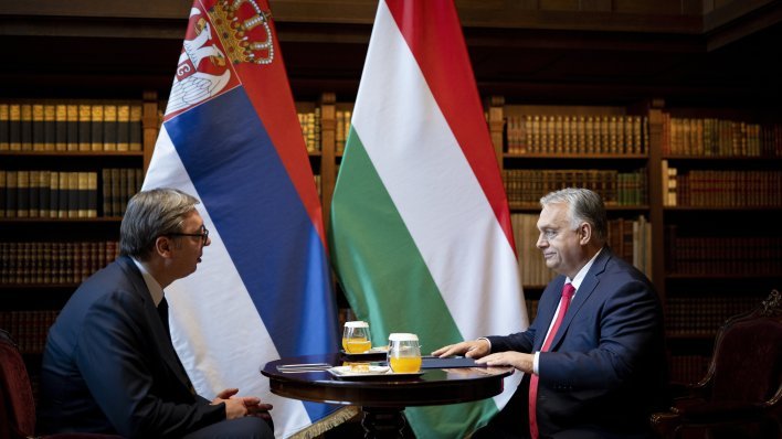 Režimski medij u Srbiji najavljuje 'bombu': Vučić i Orban pregovaraju o vojnom savezu