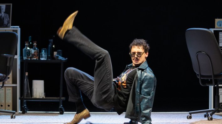 Vodimo vas na predstavu 'Pustolovine kreativnih knjigovođa'