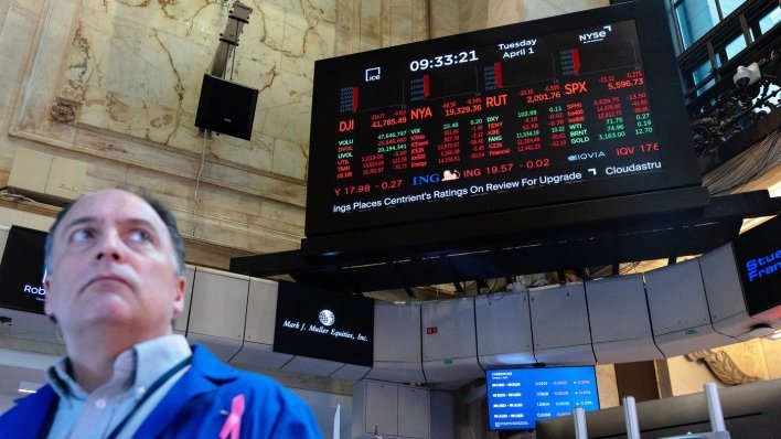 Iza brda valja se nešto opako: Prijeti li nam ubitačna financijska oluja?