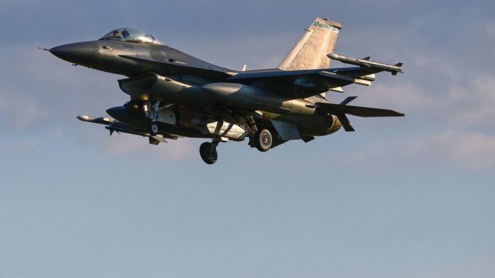 Ruska zračna ofenziva na Ukrajinu: Oboren F-16, pilot stradao; udari na šest lokacija