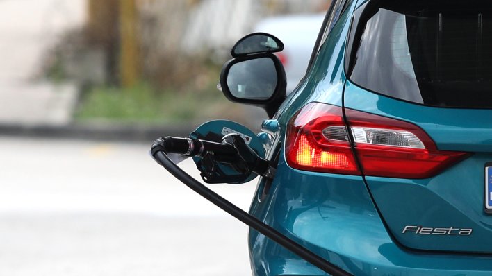 Zbog naplate CO2 emisija bit će pogođena i kućanstva: Evo koliko će gorivo poskupjeti do 2030.
