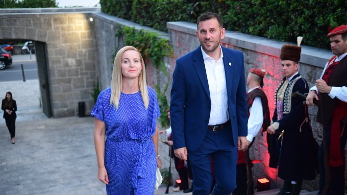 Supruga splitskog gradonačelnika nastavlja nizati odlične stajlinge