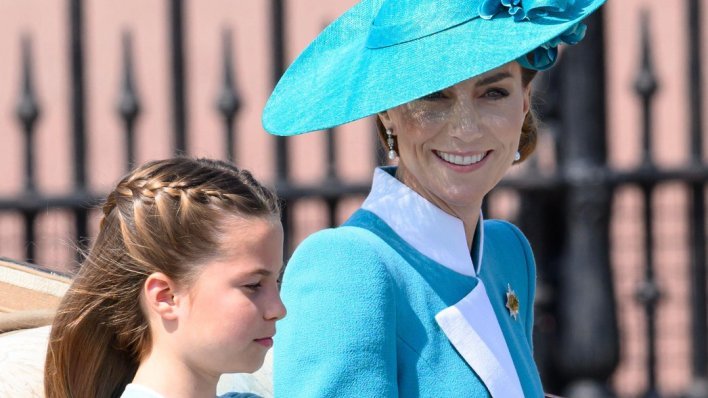 Nosi ih na važne datume: Princeza Charlotte ni ovoga puta nije odustala od svog zaštitnog znaka