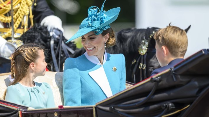 Ovakvi nježni trenuci princeze Charlotte i Kate Middleton rijetko se viđaju