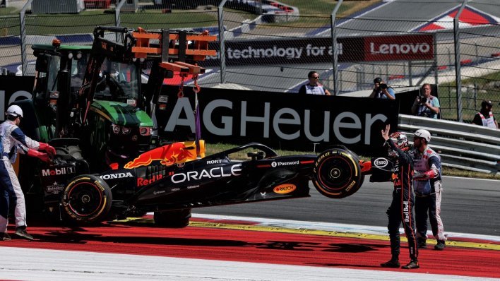 Pogledajte Verstappenov sudar zbog kojeg je morao odustati nakon 30 sekundi na VN Austrije