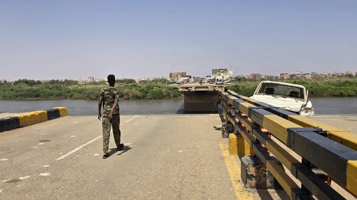 Krvari sukob u Sudanu prelijeva se preko granica, ubijen UN-ov mirovnjak