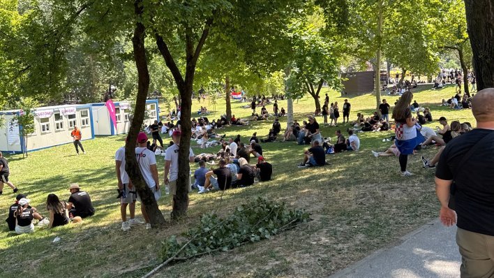 VIDEO Ovako trenutno izgleda fan zona na Bundeku