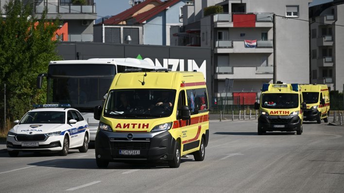 Oko Hipodroma zabilježene prve intervencije Hitne, nekima je vrućina 'udarila u glavu'