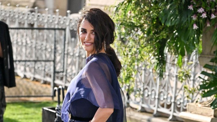 Dugo je nismo vidjeli: Penelope Cruz očarala izgledom u slojevitoj haljini