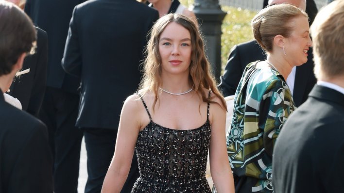 Nova modna miljenica: Unuka Grace Kelly sve je zadivila na pariškom balu