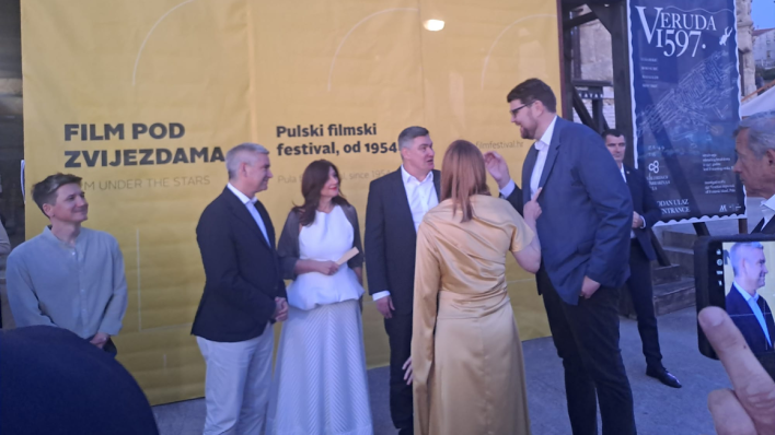 Sanja Musić Milanović iznenadila neobičnim ljetnim topom