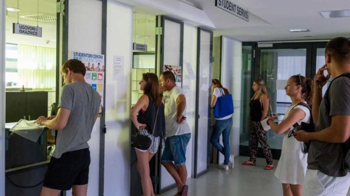 Raznovrsna ponuda studentskih poslova: Za neke se može dobiti i 15 eura po satu. Evo što se nudi